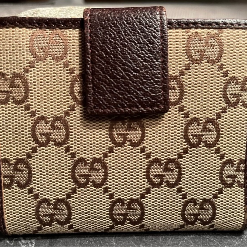 Gucci Monogram Wallet - Picture 2 of 7